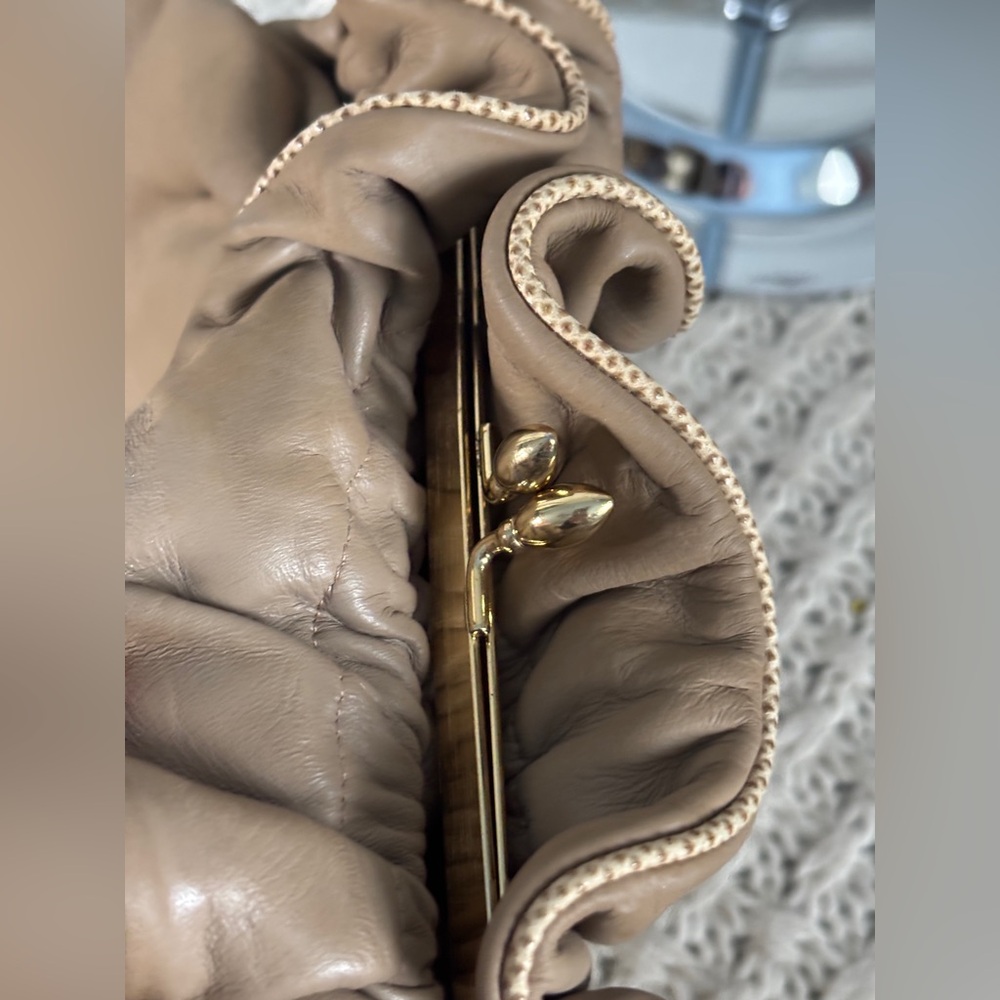 Vintage 1980’s Carlo Fiori Leather Bag - Picture 11 of 17